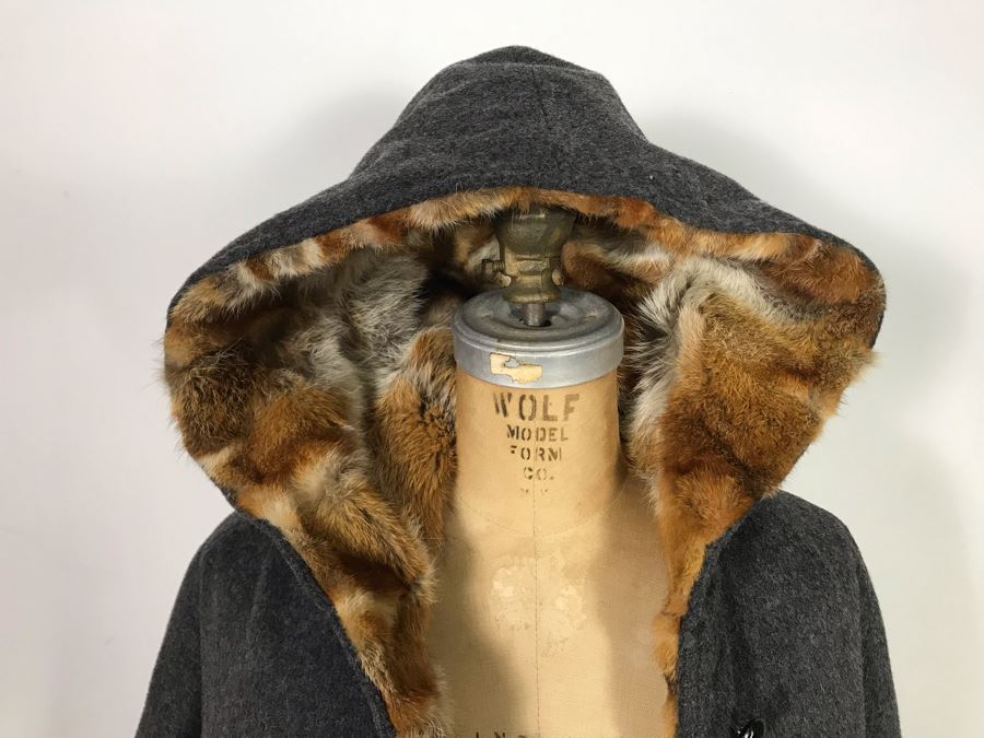 Sculy Furs Victoria B.C. Vintage Poncho Fur Lined Hooded Coat [Photo 11]