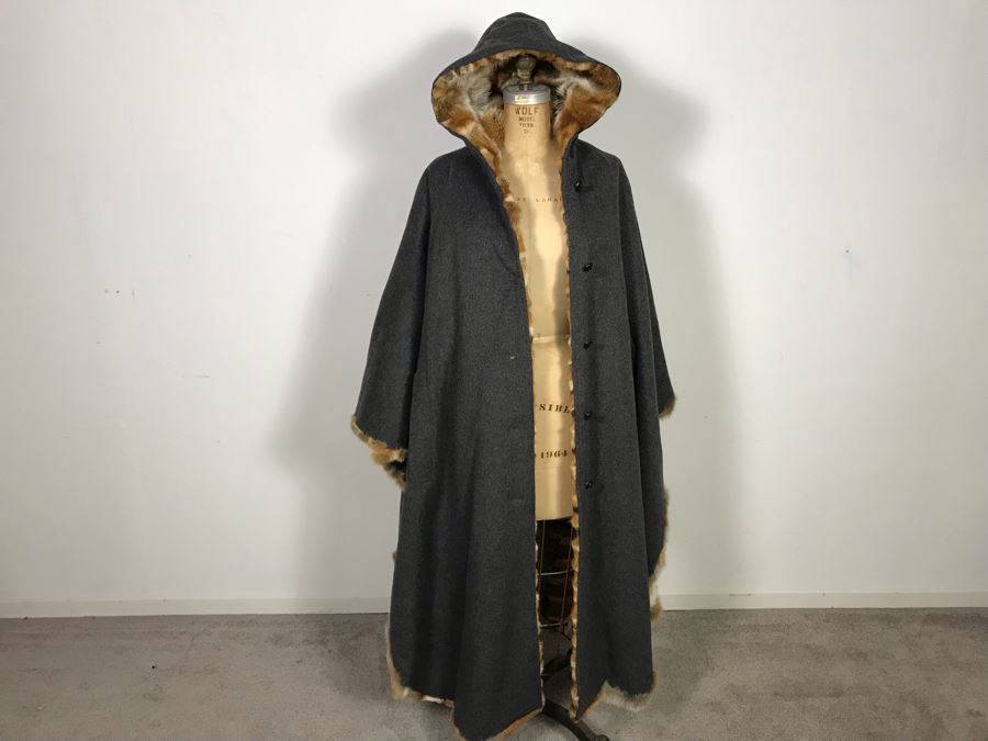 Sculy Furs Victoria B.C. Vintage Poncho Fur Lined Hooded Coat [Photo 9]