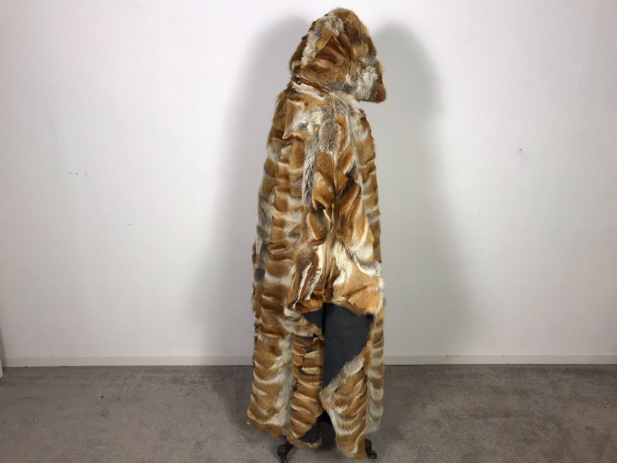 Sculy Furs Victoria B.C. Vintage Poncho Fur Lined Hooded Coat [Photo 6]