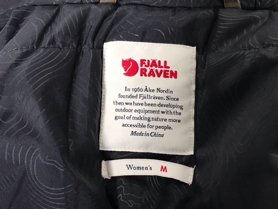 New With Tags Fjallraven G-1000 Barents Parka Made In Sweden Women's Size M Retails $430 [Photo 13]