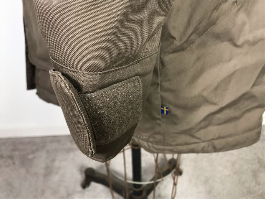 New With Tags Fjallraven G-1000 Barents Parka Made In Sweden Women's Size M Retails $430 [Photo 8]