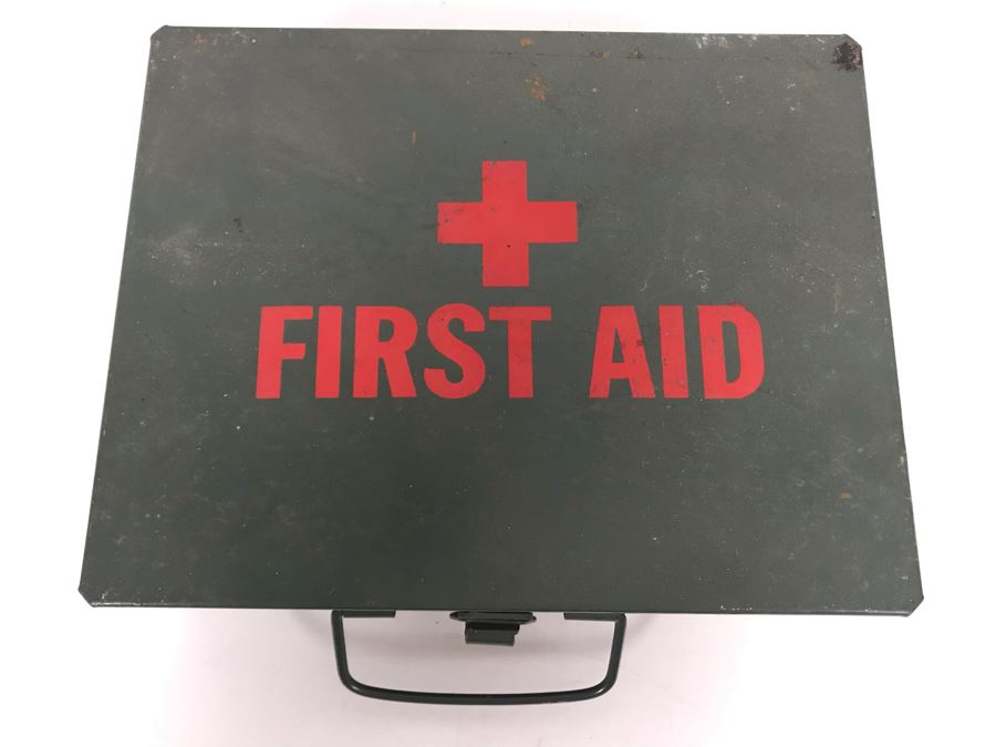 Vintage 1943 WWII Era Metal First Aid Kit Intact Appears Never Used [Photo 2]