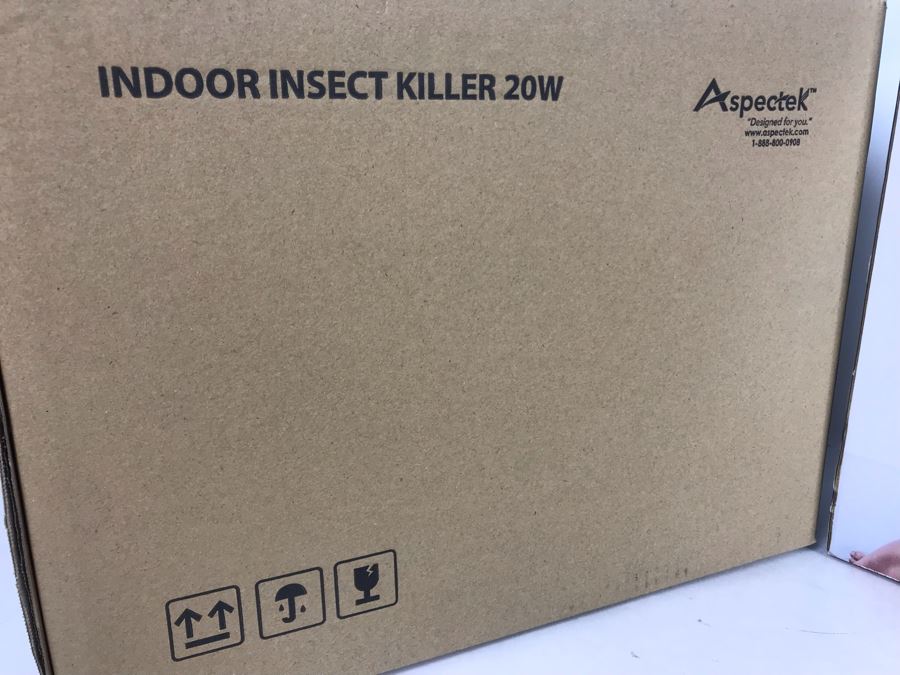 Pair Of New Indoor Insect Killers [Photo 3]