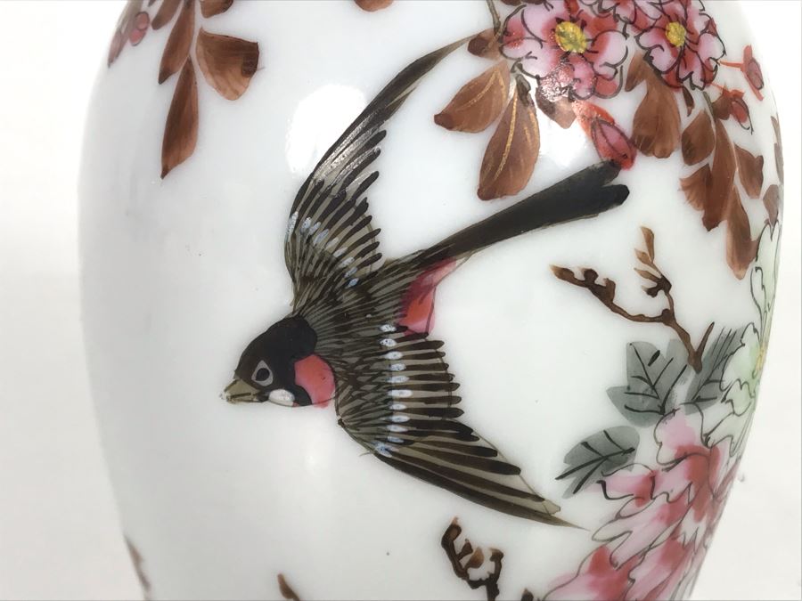 Hand Painted Asian Vase Ornately Decorated With Birds [Photo 9]