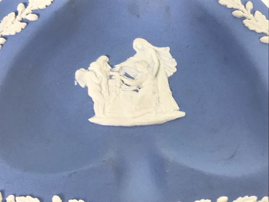 4 Piece Wedgwood Jasperware England Collection [Photo 7]