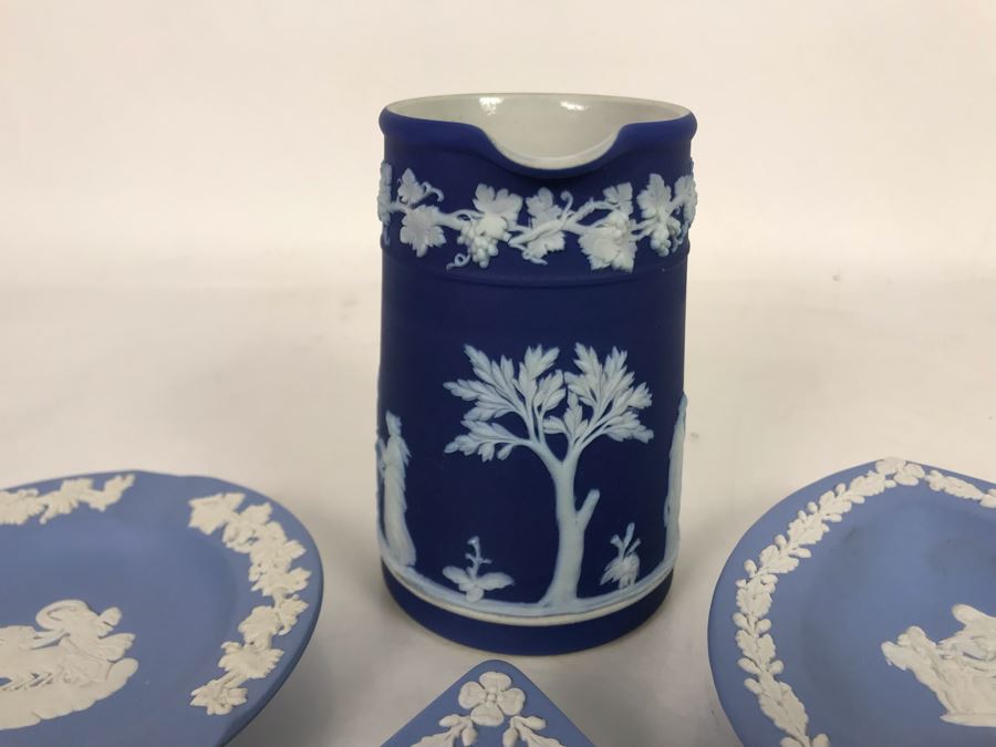 4 Piece Wedgwood Jasperware England Collection [Photo 11]