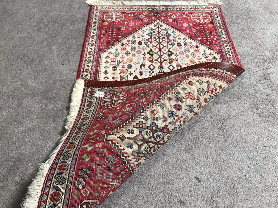 handmade-persian-kashan-area-rug-featuring-a-unique-salmon-coloured