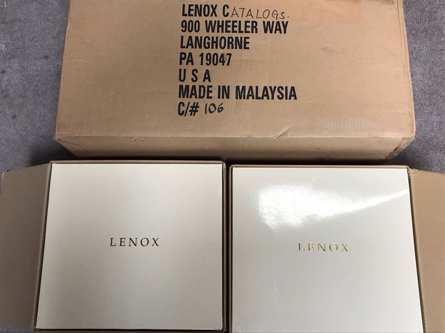 Limited Edition Fine Porcelain Lenox Holiday Delivery Candlesticks Ivory Fine China Painted By Hand And Accented With 24K Gold With Original Boxes 2002 [Photo 2]