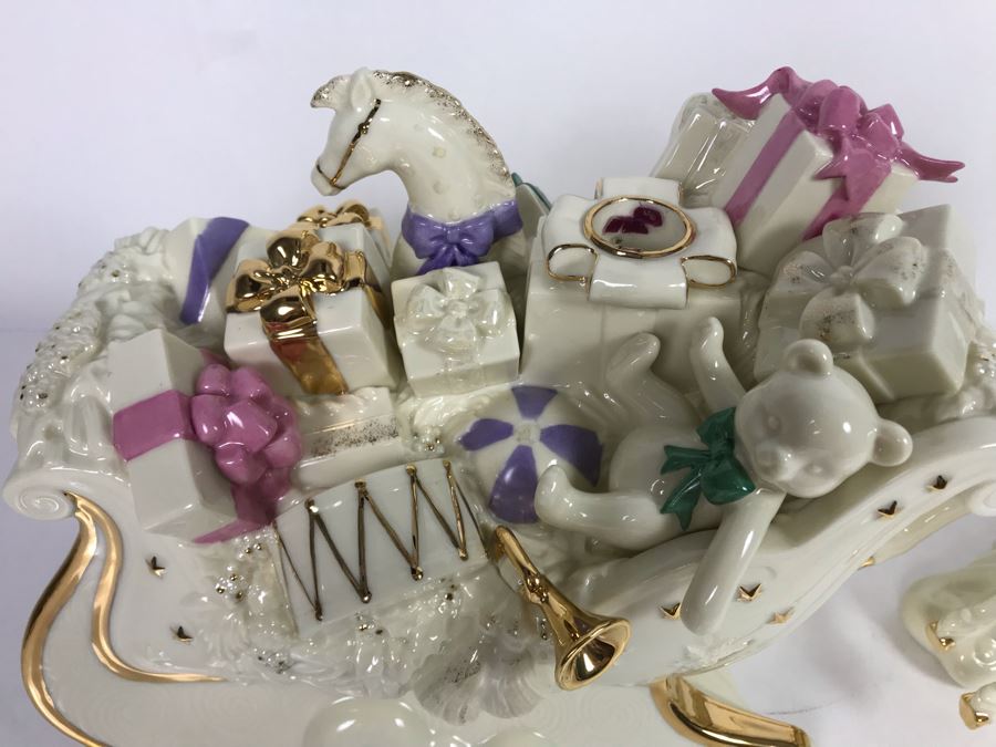 Limited Edition Fine Porcelain Lenox Holiday Delivery Candlesticks Ivory Fine China Painted By Hand And Accented With 24K Gold With Original Boxes 2002 [Photo 4]