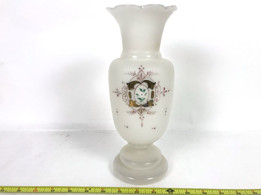 Victorian Handpainted Glass Vase 10.5H [Photo 1]