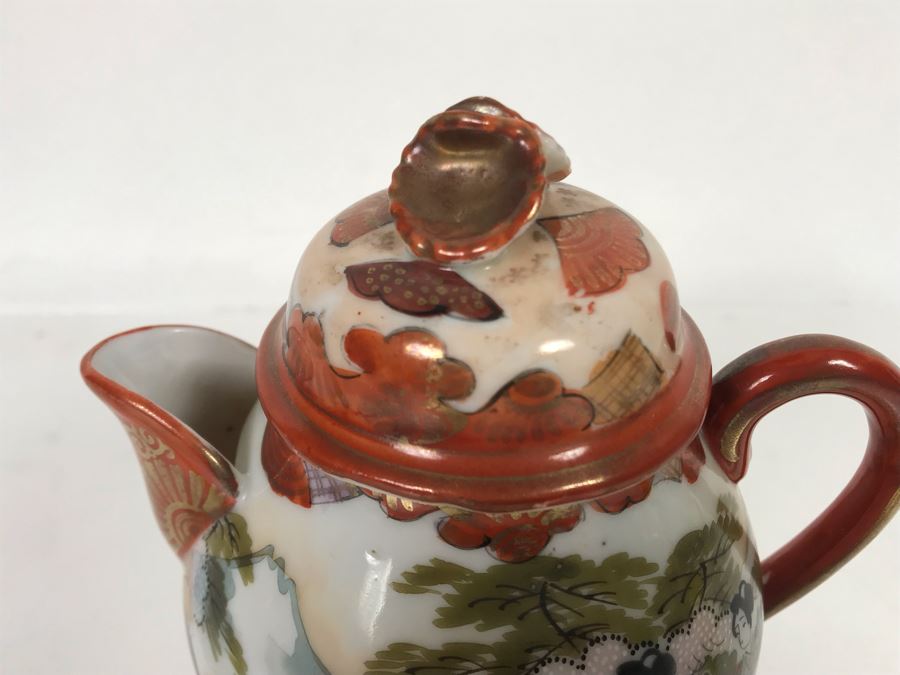 Vintage Signed Japanese Porcelain Kutani Handpainted Teapot 5H [Photo 4]