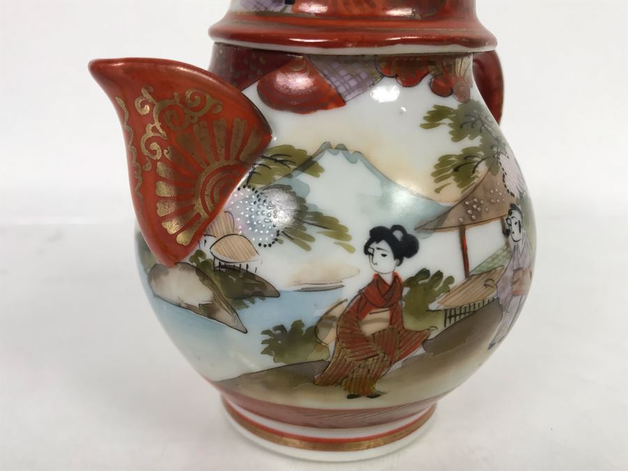 Vintage Signed Japanese Porcelain Kutani Handpainted Teapot 5H [Photo 5]