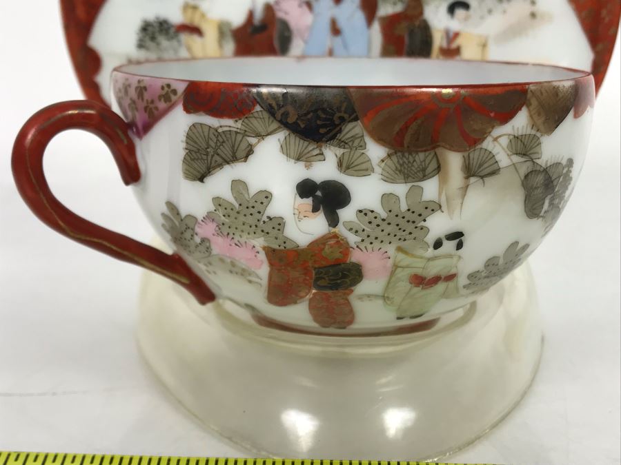 Vintage Signed Japanese Porcelain Kutani Handpainted Bone China Cup And Saucer With Display Stand [Photo 4]