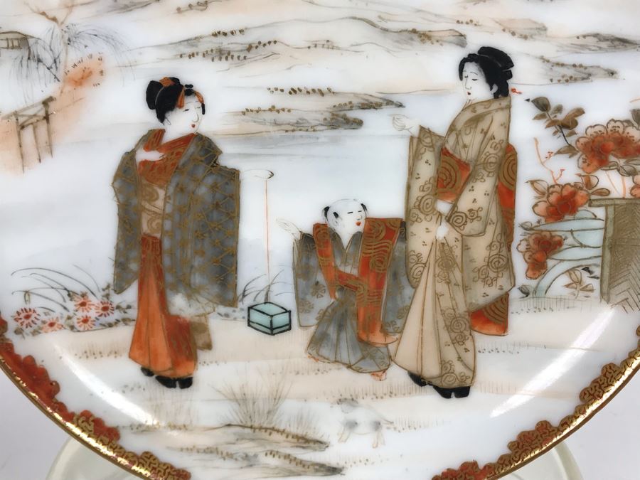 Vintage Signed Japanese Porcelain Kutani Handpainted Bone China Cup And Saucer With Display Stand [Photo 14]