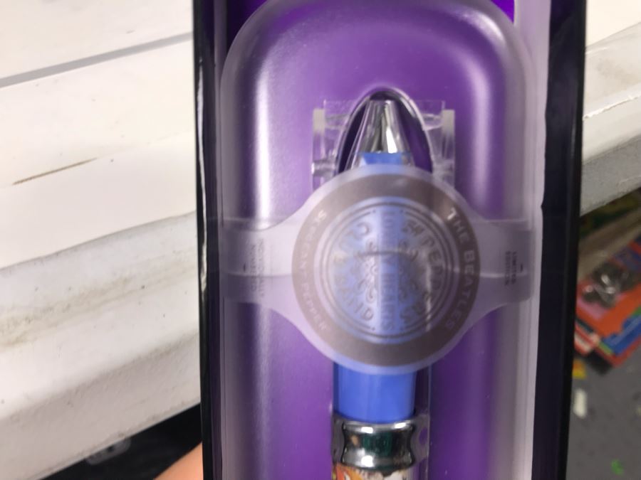 (4) The Beatles Sgt Pepper's Lonely Hearts Club Band Album Limited Edition Collectible Pens [Photo 3]