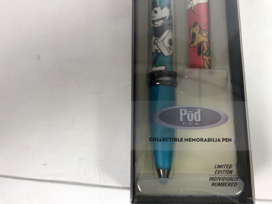 (12) Walt Disney's Mickey Mouse Pod Pens With Store Merchandiser [Photo 9]