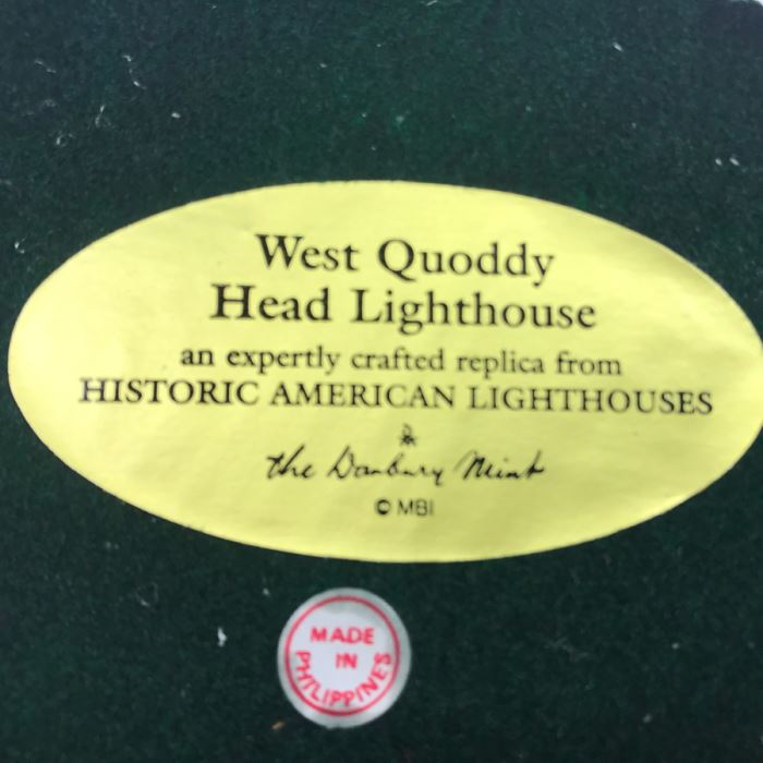 The Danbury Mint West Quoddy Head Lighthouse Figurine Model [Photo 5]
