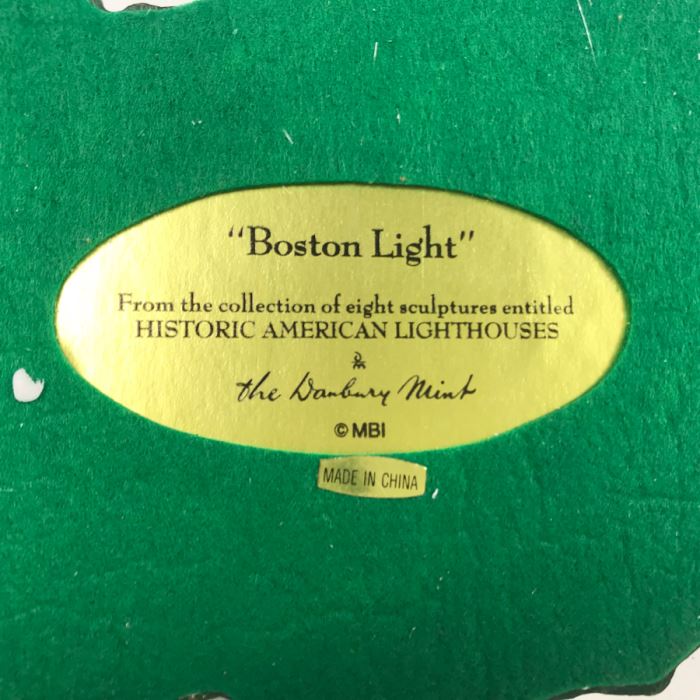 The Danbury Mint 'Boston Light' Lighthouse Figurine Model [Photo 5]