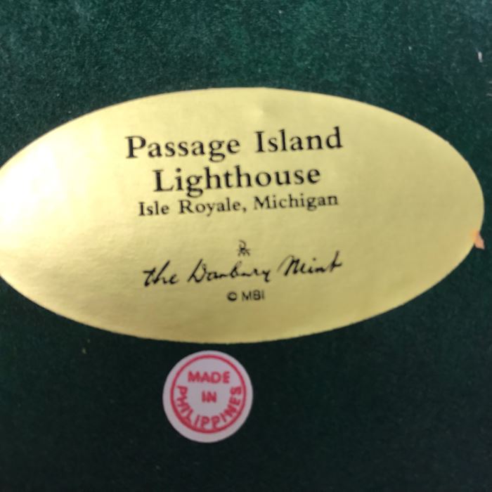 The Danbury Mint Passage Island Lighthouse Isle Royale, Michigan Figurine Model [Photo 6]