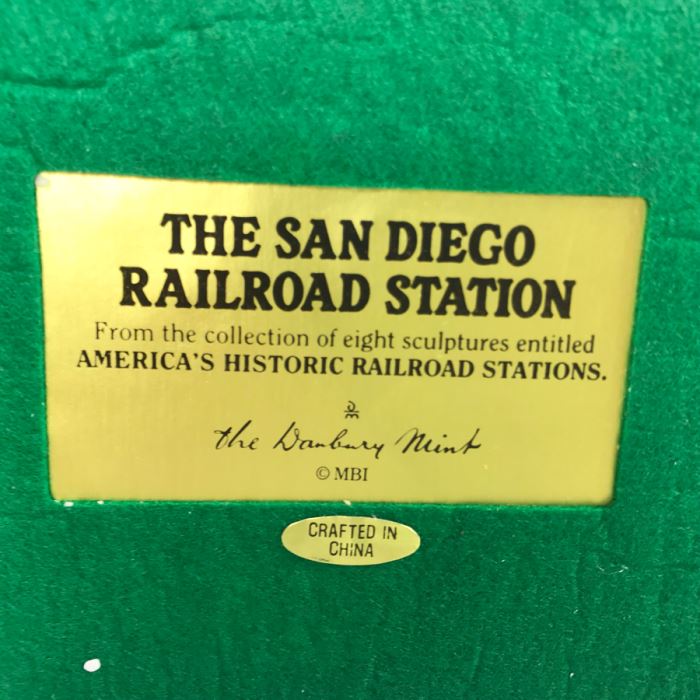 Vintage The Danbury Mint The San Diego Railroad Station Sculpture America's Historic Railroad Stations [Photo 5]