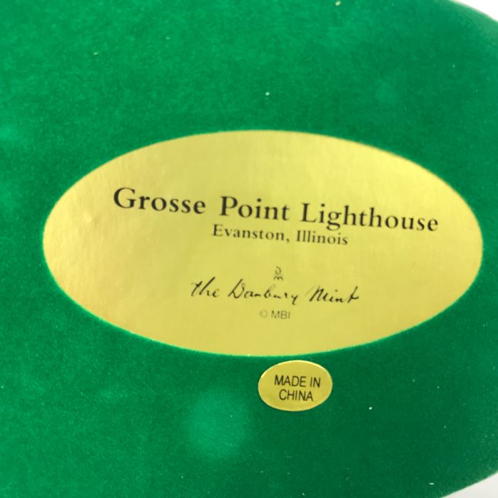 The Danbury Mint Grosse Point Lighthouse Evanston, Illinois Figurine Model [Photo 6]