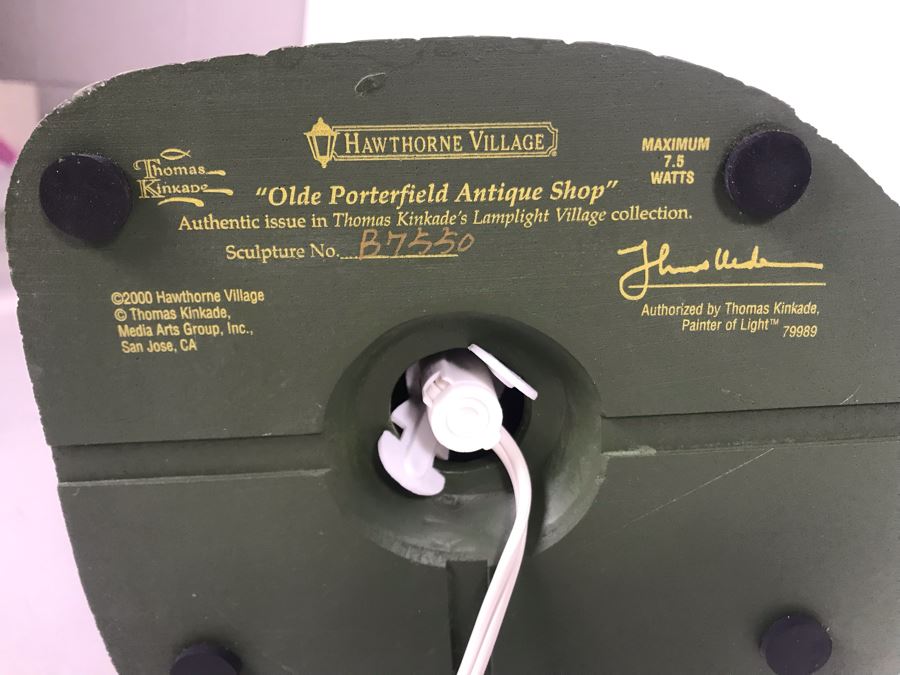 Thomas Kinkade's Village Christmas Collection 'Olde Porterfield Antique Shop' By Hawthorne Village [Photo 6]