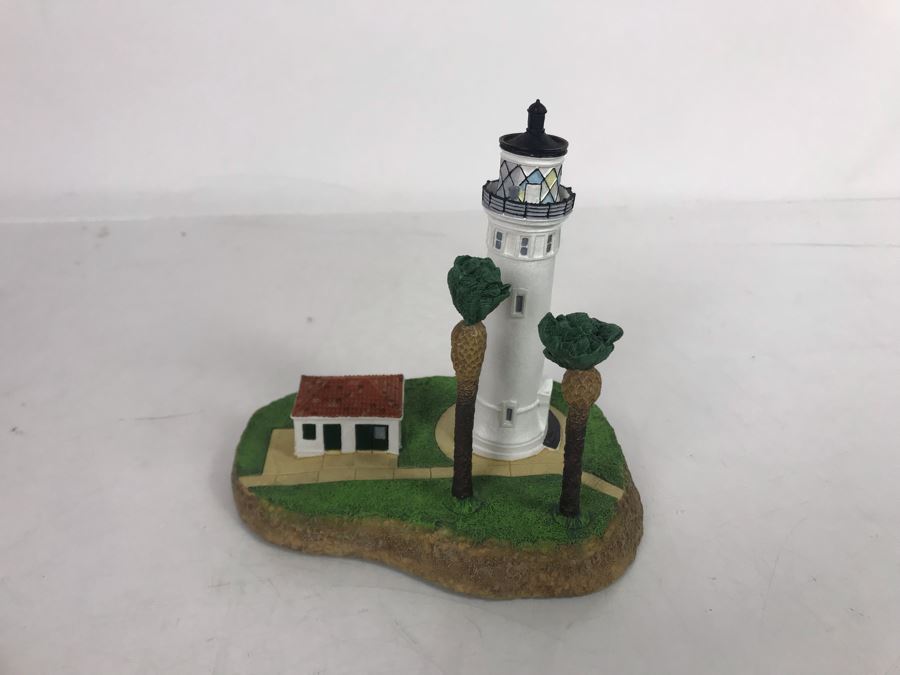 The Danbury Mint Point Vicente Lighthouse Rancho Palos Verdes, California Figurine Model [Photo 2]