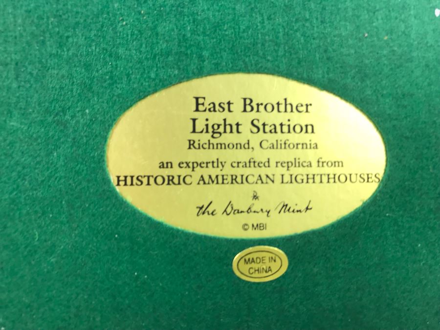 The Danbury Mint East Brother Light Station Lighthouse Richmond, California Figurine Model [Photo 5]