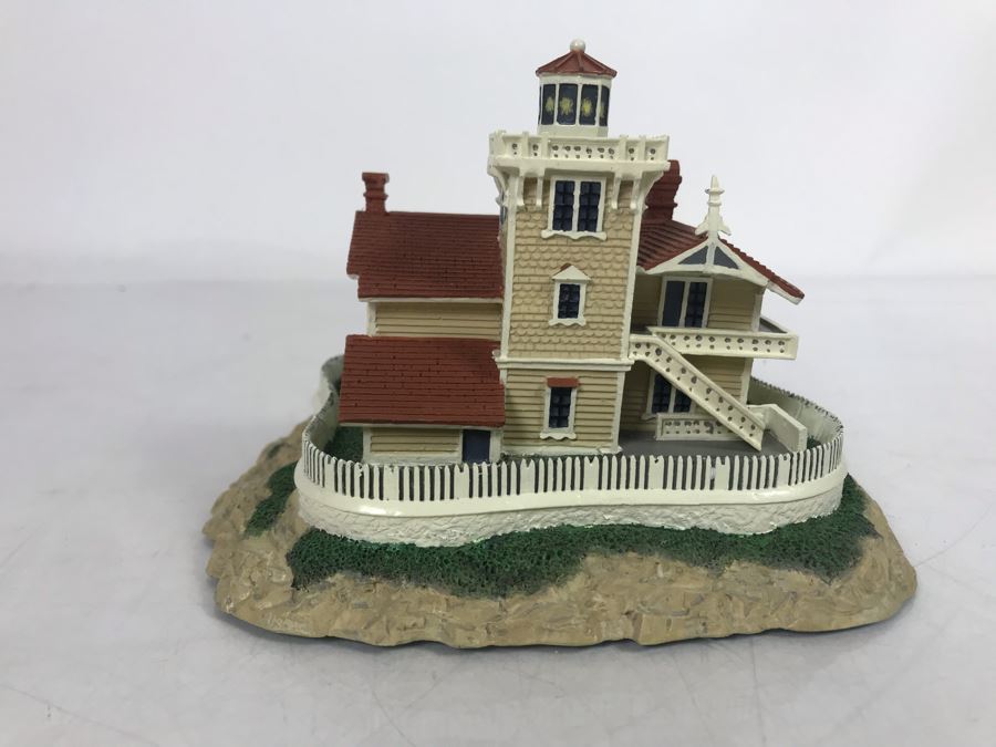 The Danbury Mint East Brother Light Station Lighthouse Richmond, California Figurine Model [Photo 4]