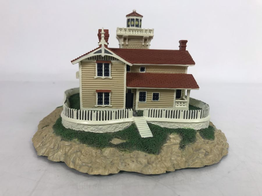 The Danbury Mint East Brother Light Station Lighthouse Richmond, California Figurine Model