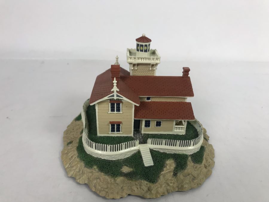 The Danbury Mint East Brother Light Station Lighthouse Richmond, California Figurine Model [Photo 2]