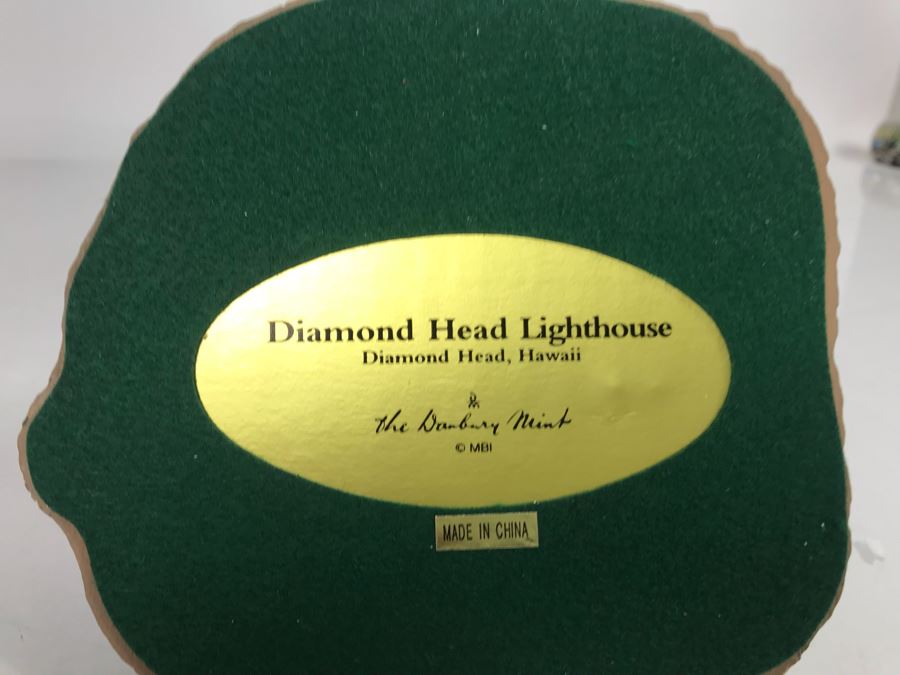 The Danbury Mint Diamond Head Lighthouse Diamond Head, Hawaii Figurine Model [Photo 5]