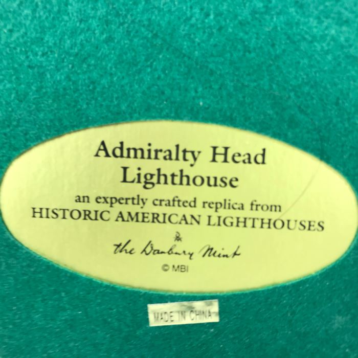 The Danbury Mint Admiralty Head Lighthouse Whidbey Island, Fort Casey State Park, Washington Figurine Model [Photo 6]