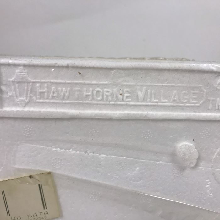 New In Sealed Packaging Hawthorne Village Thomas Kinkade Evening Harbor Lighthouse [Photo 3]