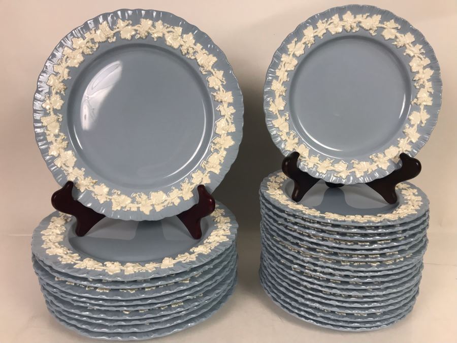Wedgwood Embossed Queen's Ware Cream Color Grapes On Lavender (Shell Edge) (10) Dinner Plates And (18) Salad Plates Made In England - Replacements Value Over $990 [Photo 1]