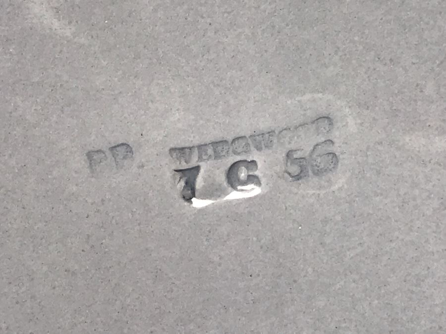 Wedgwood Embossed Queen's Ware Cream Color Grapes On Lavender (Shell Edge) (10) Dinner Plates And (18) Salad Plates Made In England - Replacements Value Over $990 [Photo 9]