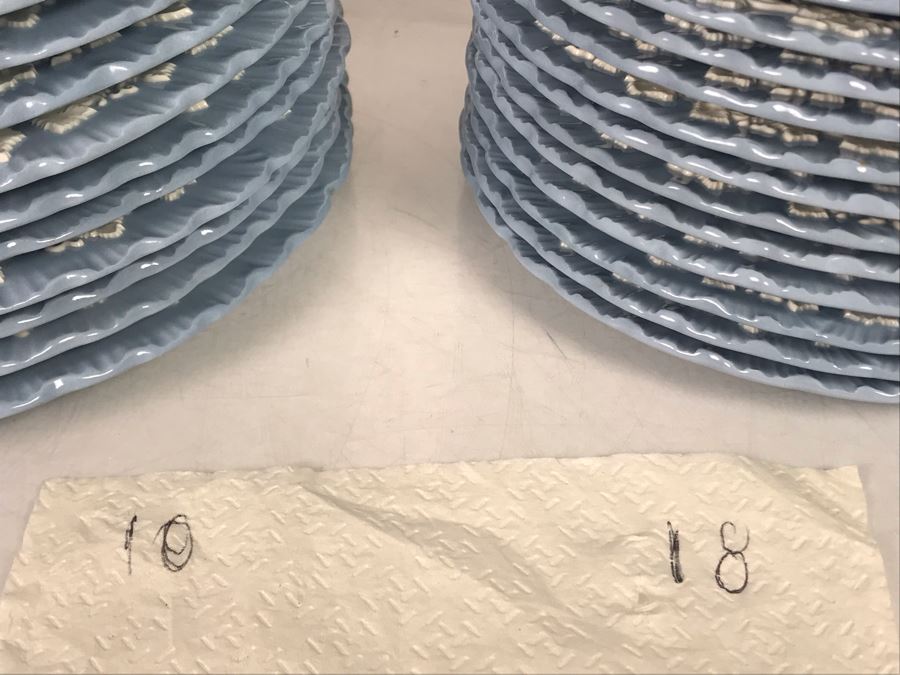 Wedgwood Embossed Queen's Ware Cream Color Grapes On Lavender (Shell Edge) (10) Dinner Plates And (18) Salad Plates Made In England - Replacements Value Over $990 [Photo 13]