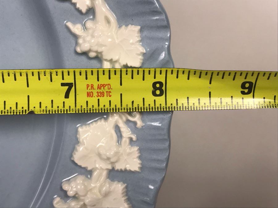 Wedgwood Embossed Queen's Ware Cream Color Grapes On Lavender (Shell Edge) (10) Dinner Plates And (18) Salad Plates Made In England - Replacements Value Over $990 [Photo 12]