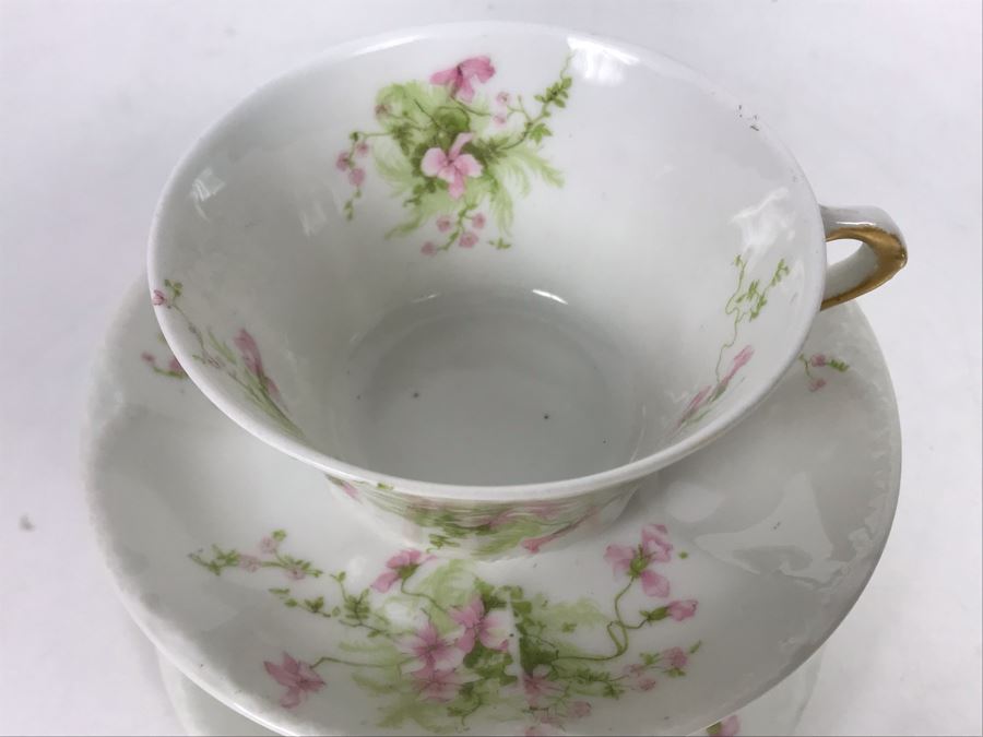 Limoges France Haviland & Co (2) Cups And Saucers The Montebello Plus Creamer [Photo 12]