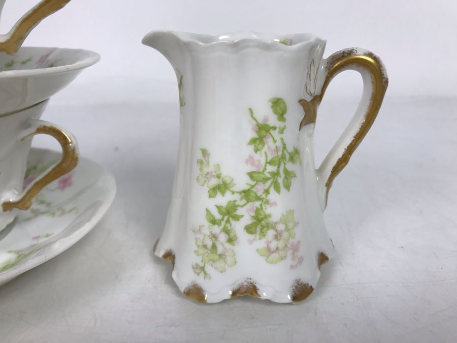 Limoges France Haviland & Co (2) Cups And Saucers The Montebello Plus Creamer [Photo 4]