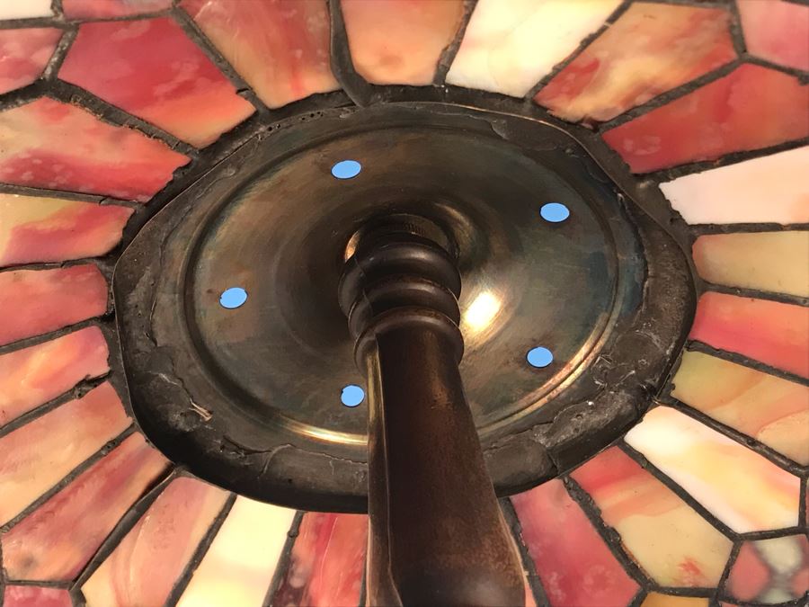 Stunning Peacock Pattern Stained Glass Shade Table Lamp With Metal Base 26H X 22R [Photo 8]