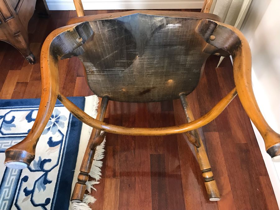 Pair Of Antique Queen Anne Windsor Style Back Armchairs [Photo 8]