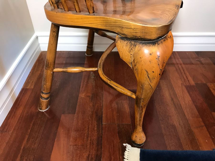 Pair Of Antique Queen Anne Windsor Style Back Armchairs [Photo 18]