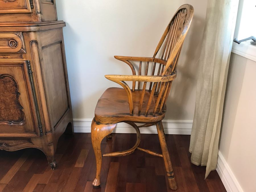 Pair Of Antique Queen Anne Windsor Style Back Armchairs [Photo 5]