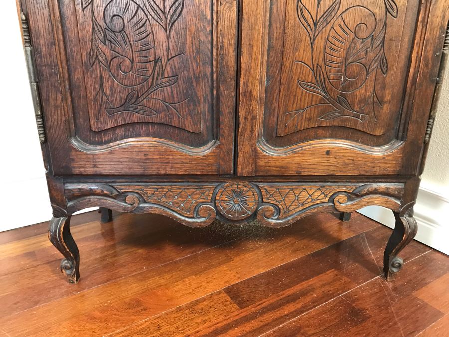 Antique French Hand Carved Wooden Curio Display Cabinet With Overhead Lighting 28W X 61H [Photo 10]