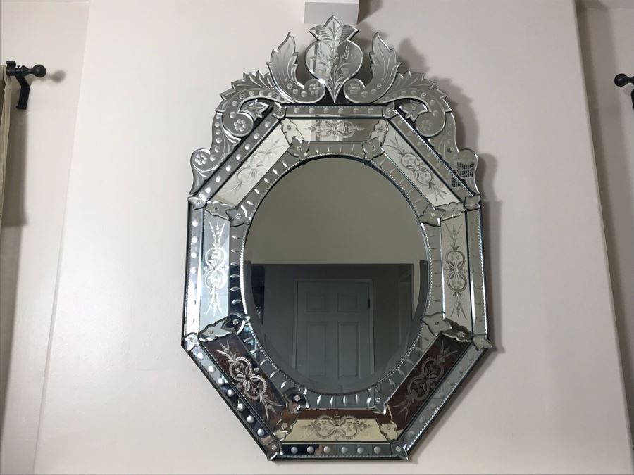 Stunning Large Venetian Wall Mirror 32W X 48H [Photo 14]