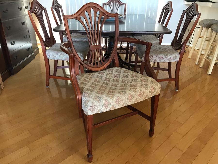 Vintage 3-Pedestal Drop-Leaf Dining Table With (6) Chairs And (2) Leaves - 63L X 42W X 29.5H Each Table Leaf Is 16W [Photo 10]