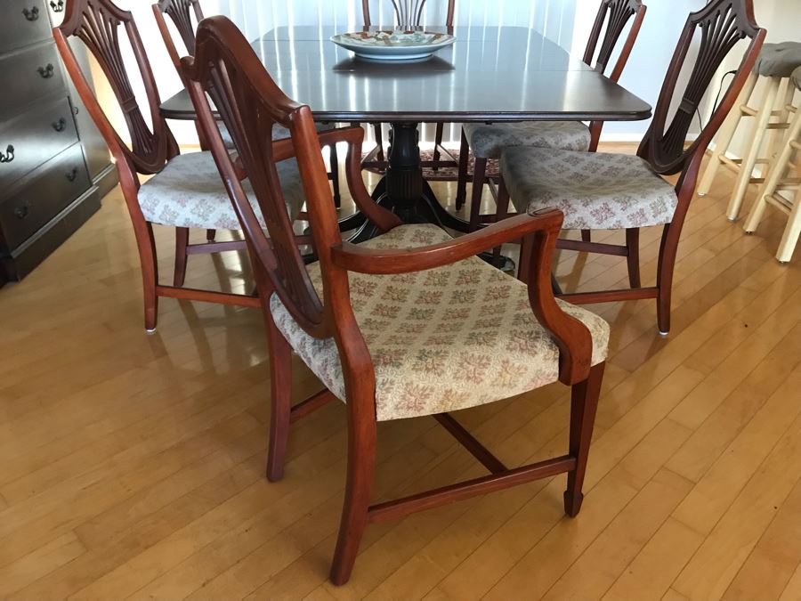 Vintage 3-Pedestal Drop-Leaf Dining Table With (6) Chairs And (2) Leaves - 63L X 42W X 29.5H Each Table Leaf Is 16W [Photo 9]