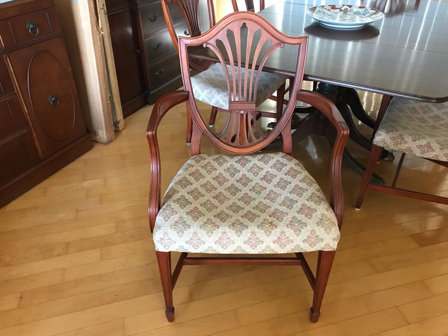 Vintage 3-Pedestal Drop-Leaf Dining Table With (6) Chairs And (2) Leaves - 63L X 42W X 29.5H Each Table Leaf Is 16W [Photo 11]
