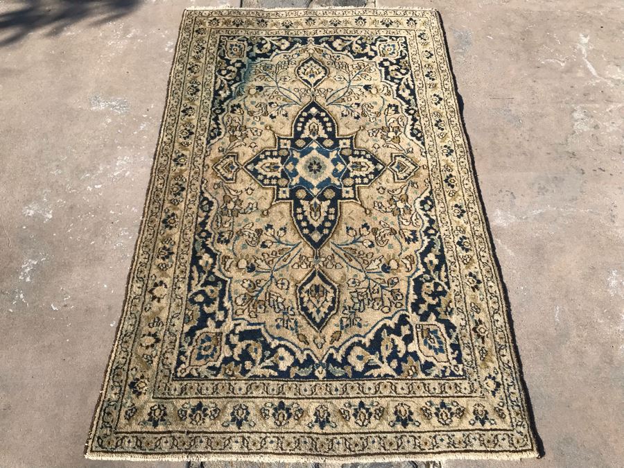 Vintage Hand Knotted Persian Area Rug 43 X 73 [Photo 2]